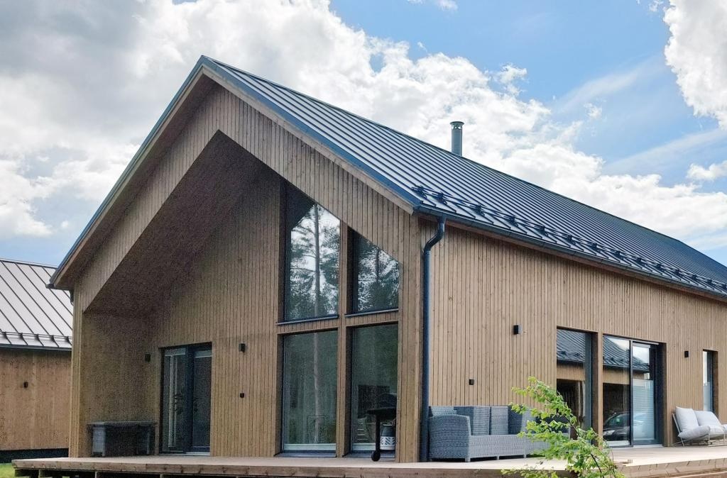 Omatalon talopaketti Laaturakennuksen avaimet käteen -toteutukseen